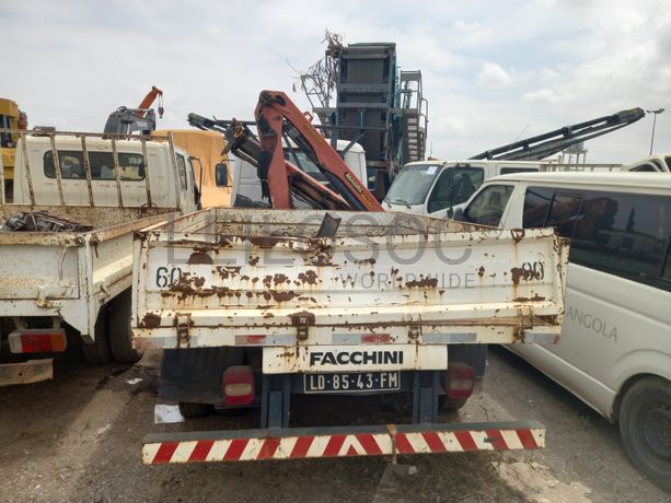 Camião 6 T c/ Braço Hidráulico VOLKSWAGEN WORKER 9.150