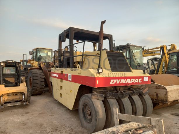 Cilindro de Pneus 28 T DYNAPAC CP 271