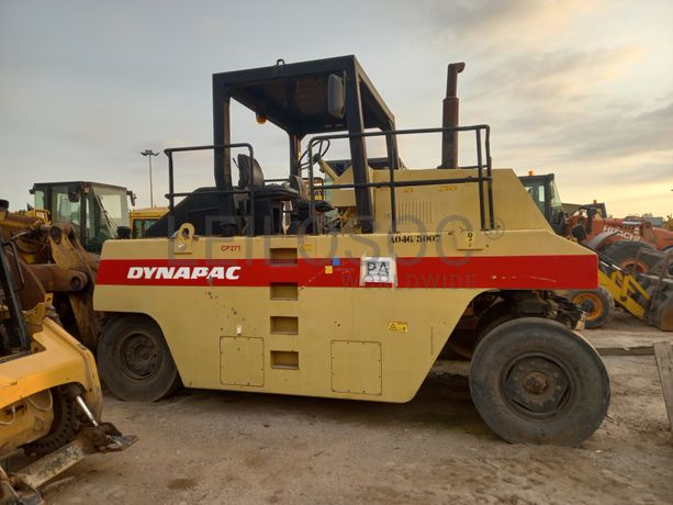 Cilindro de Pneus 28 T DYNAPAC CP 271