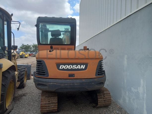Escavadora de Rastos DOOSAN DX 55-S