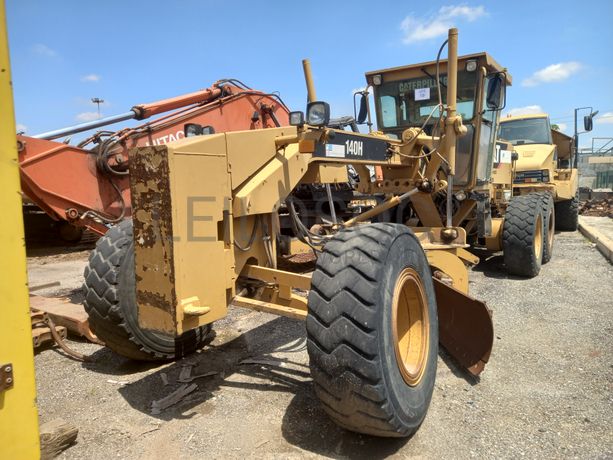 Motoniveladora (15 T) CATERPILLAR 141 H