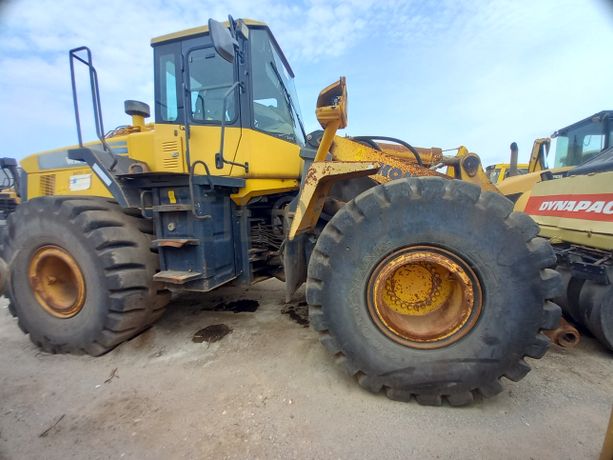 Pá Carregadora de Pneus 25 T KOMATSU WA470-5