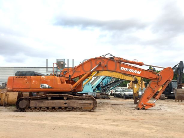 Escavadora de Rastos (45 T) DOOSAN S-420 LC-V