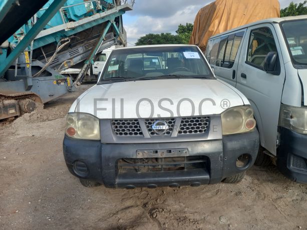 NISSAN HARDBODY 4WD DC NP302