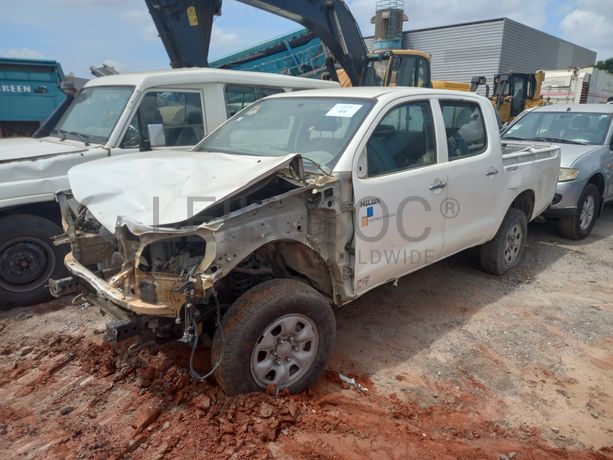 TOYOTA HILUX 4X4 CD STD 5L