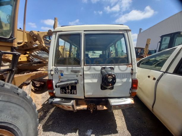 TOYOTA LAND CRUISER 4.2D 4WD HARDTOP 13L