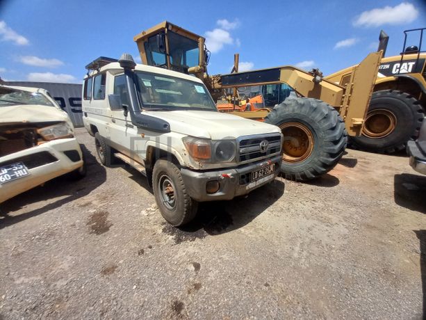 TOYOTA LAND CRUISER 4.2D 4WD HARDTOP 13L