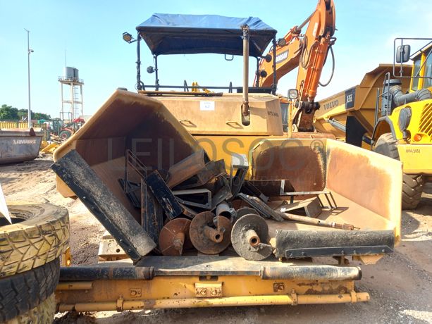 Espalhadora/Acabadora de Asfalto (18 T) DYNAPAC F 141 C