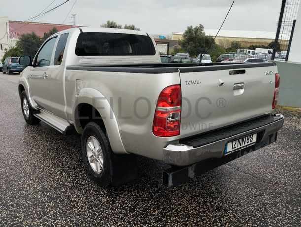 Toyota Hilux · Ano 2013