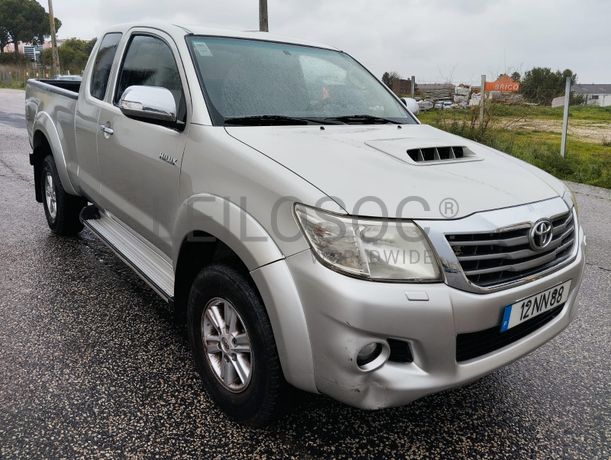 Toyota Hilux · Ano 2013