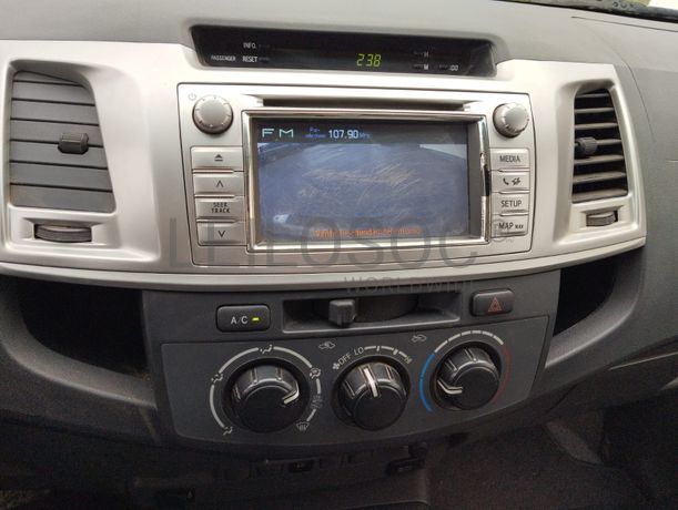 Toyota Hilux · Ano 2013