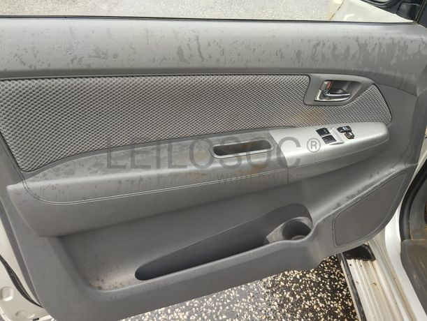 Toyota Hilux · Ano 2013