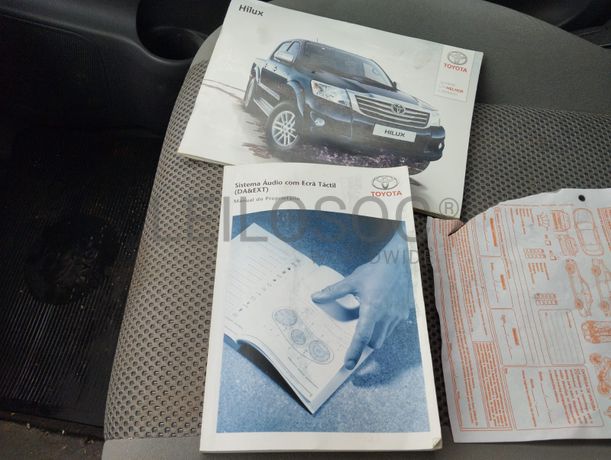 Toyota Hilux · Ano 2013