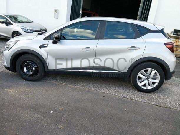 Renault Captur · Ano 2021