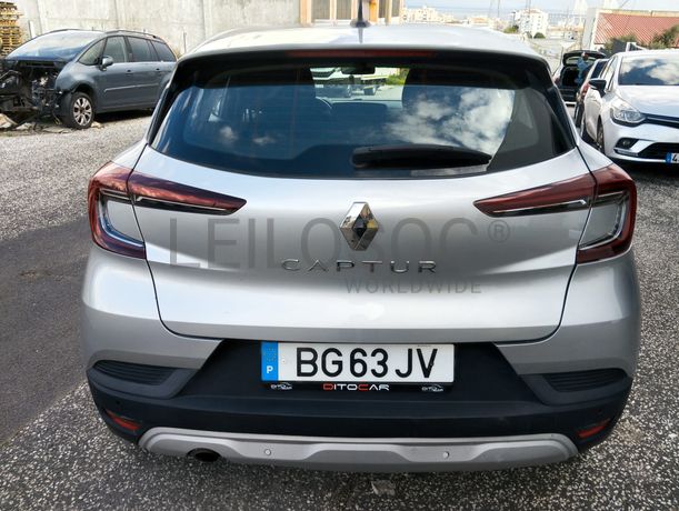 Renault Captur · Ano 2021