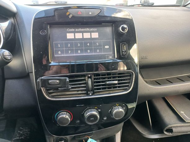 Renault Clio · Ano 2018