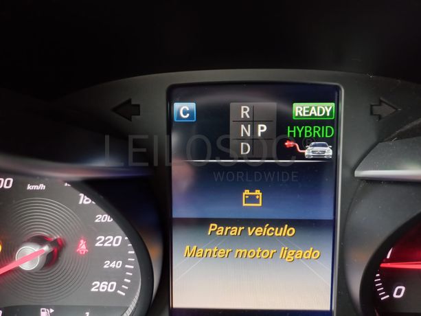 Mercedes-Benz GLC 350e · Ano 2017