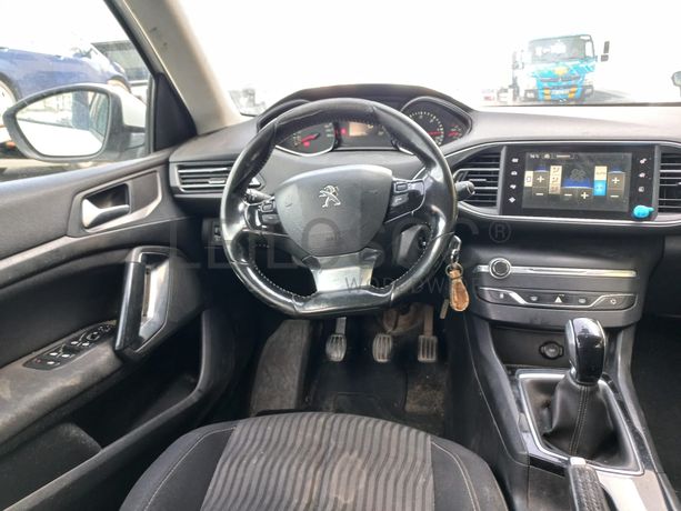 Peugeot 308 · Ano 2014