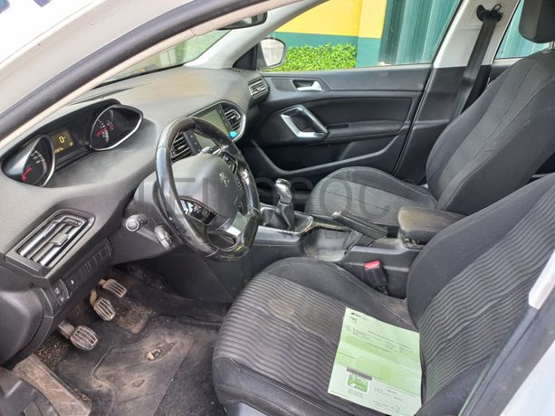 Peugeot 308 · Ano 2014
