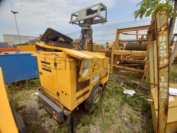 Compressores + Torre de Iluminação + Cilindro ATLAS COPCO LP 6505 + Saltitões