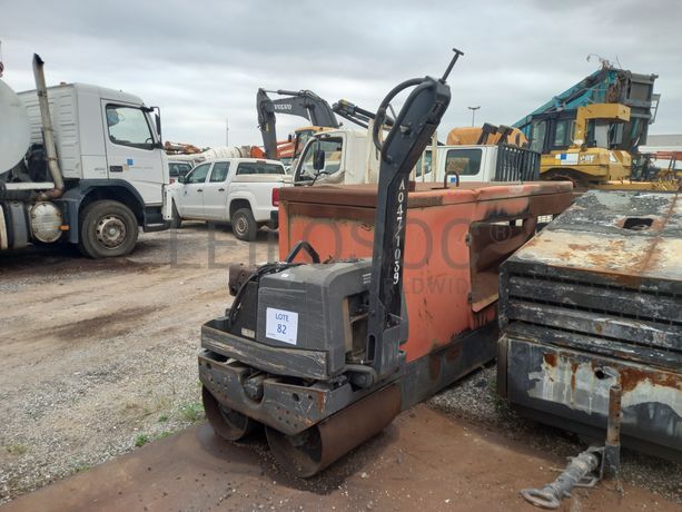 Compressores + Torre de Iluminação + Cilindro ATLAS COPCO LP 6505 + Saltitões