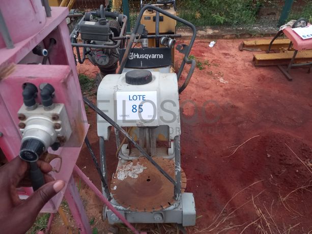 Compressores + Torre de Iluminação + Cilindro ATLAS COPCO LP 6505 + Saltitões