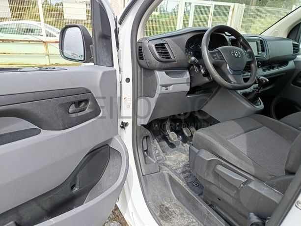 Toyota Proace · Ano 2022