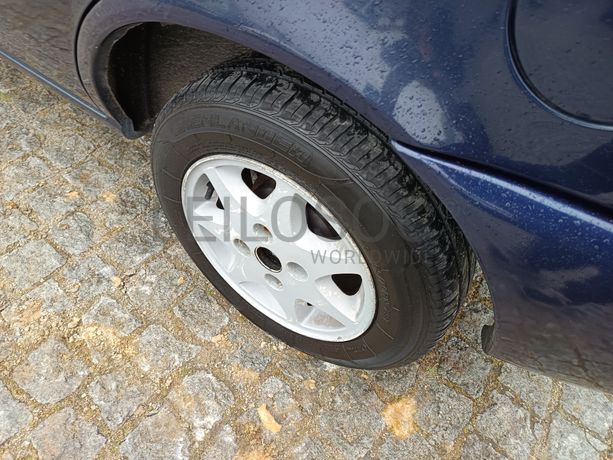 Ford Fiesta · Ano 1999