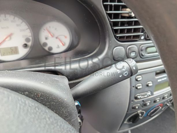 Ford Fiesta · Ano 1999