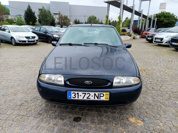 Ford Fiesta · Ano 1999