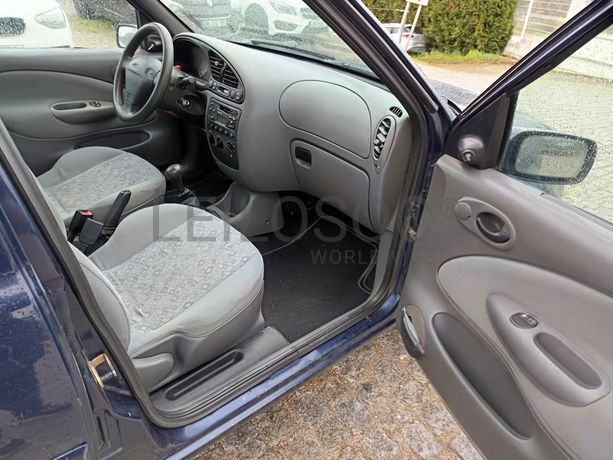 Ford Fiesta · Ano 1999