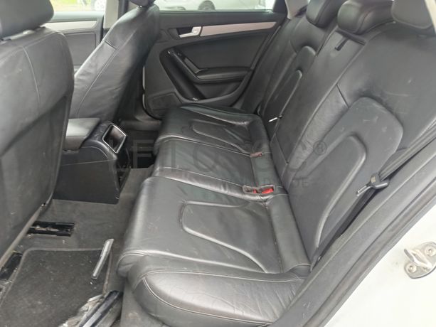 Audi A4 Avant TDI · Ano 2012