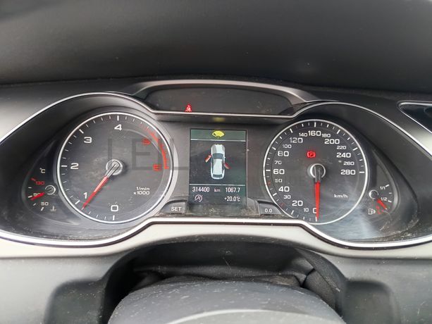 Audi A4 Avant TDI · Ano 2012
