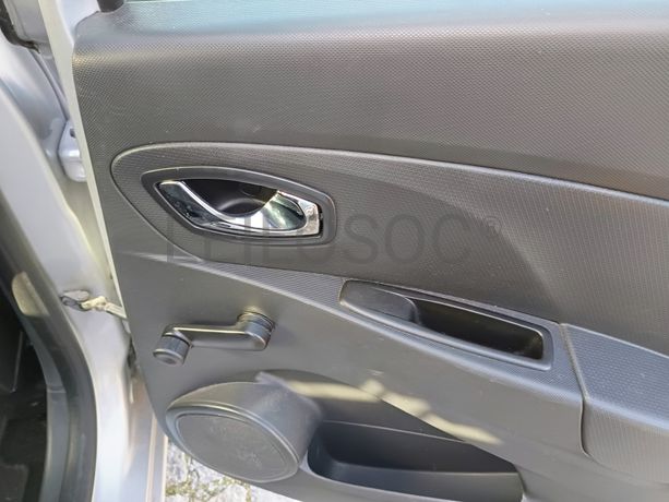 Renault Clio · Ano 2015