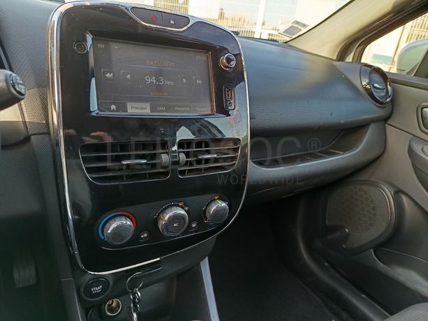 Renault Clio · Ano 2015