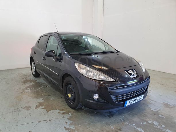 Peugeot 207 · Ano 2012