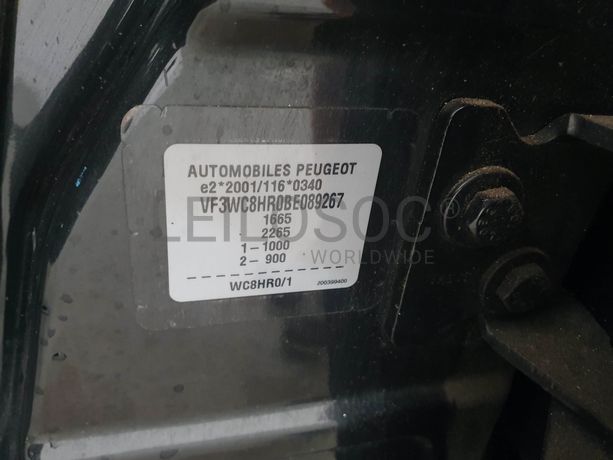 Peugeot 207 · Ano 2012