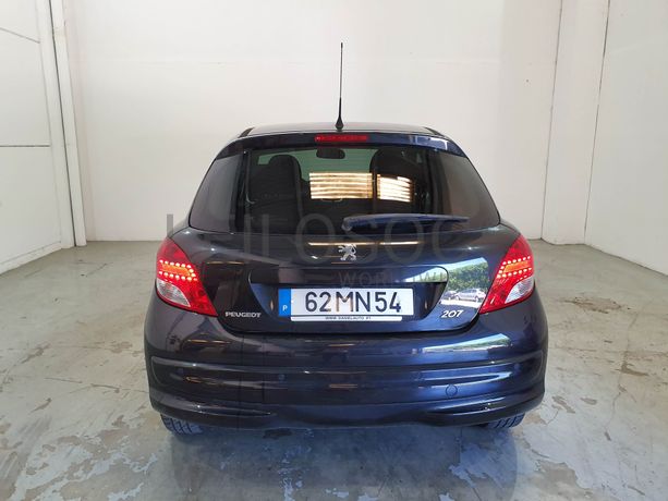 Peugeot 207 · Ano 2012