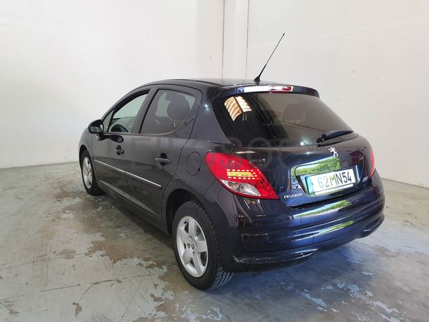 Peugeot 207 · Ano 2012