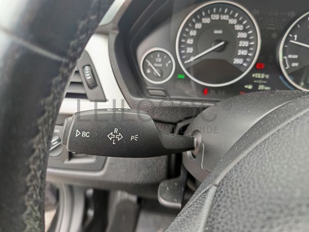 BMW 318 D · Ano 2012