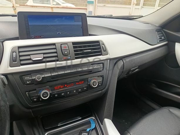 BMW 318 D · Ano 2012