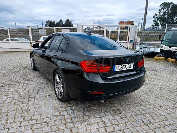 BMW 318 D · Ano 2012
