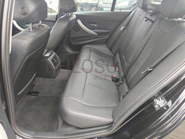 BMW 318 D · Ano 2012