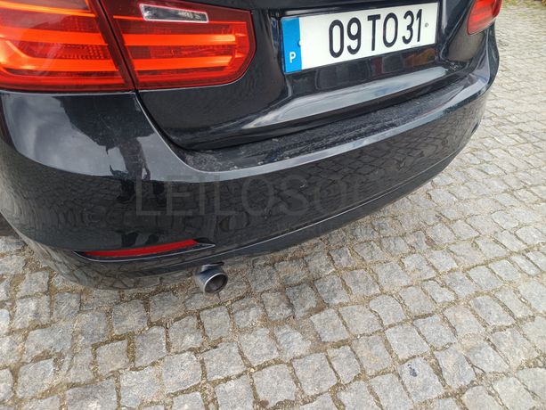 BMW 318 D · Ano 2012