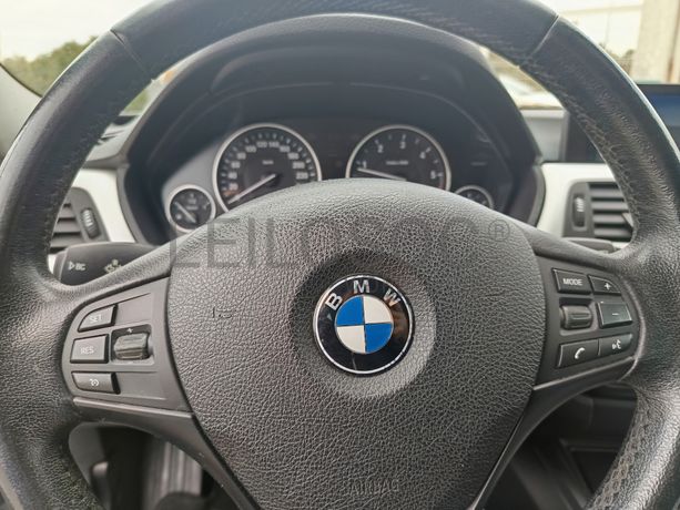 BMW 318 D · Ano 2012