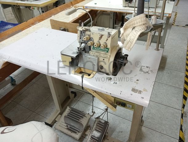 Máquina de Corte e Cose