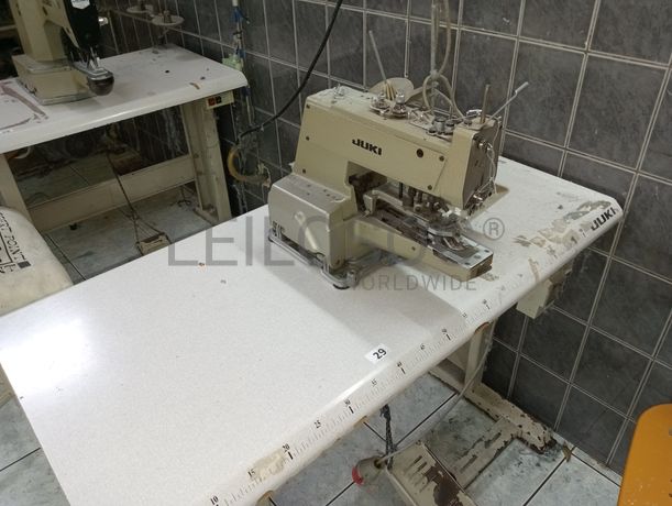 Máquina de pregar botões