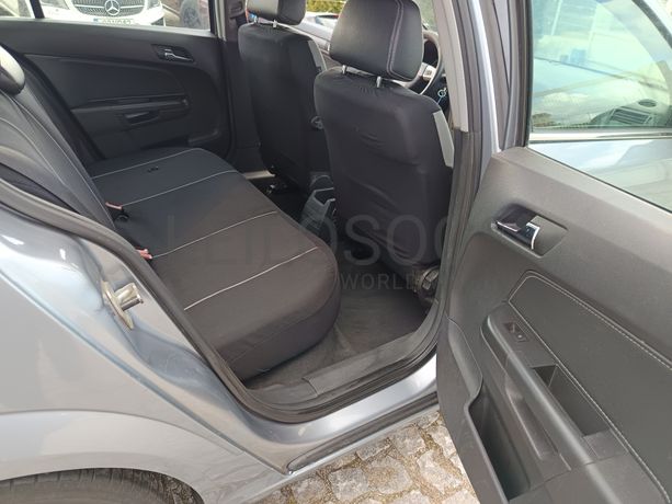 Opel Astra · Ano 2004