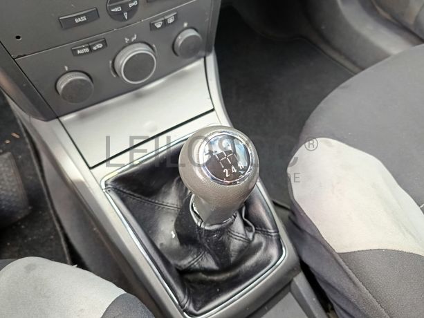 Opel Astra · Ano 2004