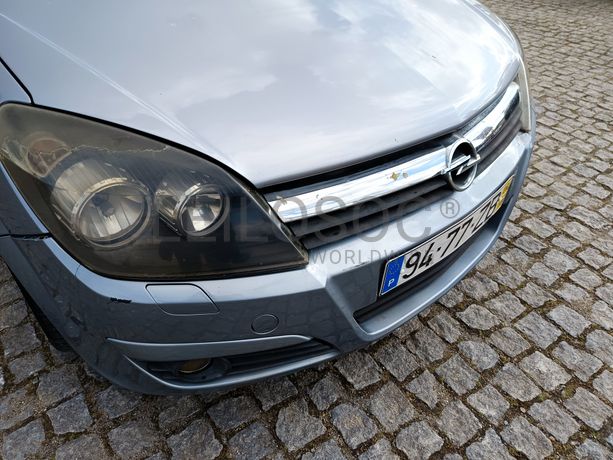 Opel Astra · Ano 2004